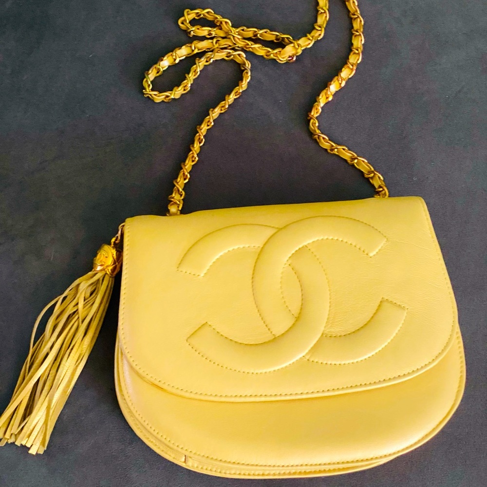 Timeless CC Chanel Vintage CoCo Curve